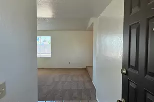 5915 W Tierra Buena Ln, Glendale, AZ 85306 - Photo 4