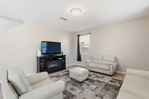 119 E Chelsea Ln, Gilbert, AZ 85295 - Photo 16