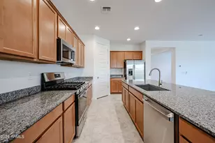 8752 W Medlock Dr, Glendale, AZ 85305 - Photo 4