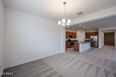8752 W Medlock Drive, Glendale, AZ 85305 - Photo 10