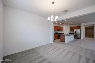 8752 W Medlock Dr, Glendale, AZ 85305 - Photo 10