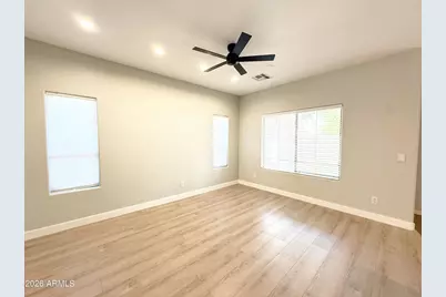3998 W Roundabout Circle, Chandler, AZ 85226 - Photo 8