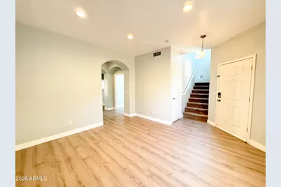3998 W Roundabout Circle, Chandler, AZ 85226 - Photo 6