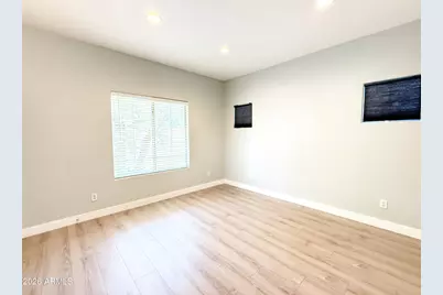 3998 W Roundabout Circle, Chandler, AZ 85226 - Photo 4