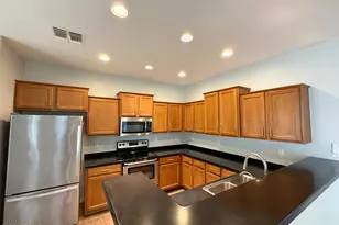 3998 W Roundabout Cir, Chandler, AZ 85226 - Photo 10