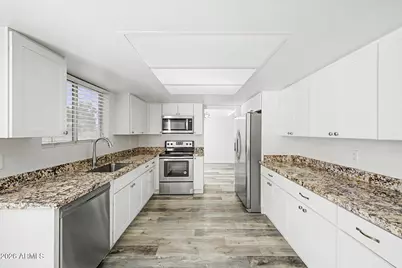 1726 S Henkel Circle, Mesa, AZ 85202 - Photo 4