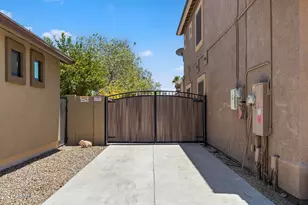 2437 E Grovers Ave, Phoenix, AZ 85032 - Photo 24
