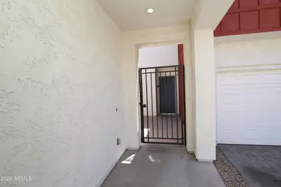 15782 W Polk Street, Goodyear, AZ 85338 - Photo 4