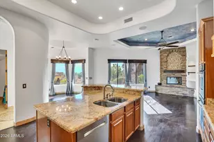 8746 E Russell St, Mesa, AZ 85207 - Photo 30