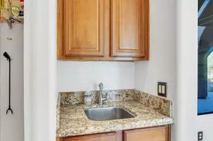 8746 E Russell St, Mesa, AZ 85207 - Photo 32