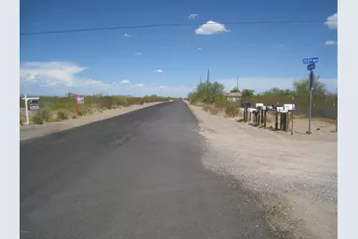 22142 W Wildcat Drive #'-', Wittmann, AZ 85361 - Photo 4