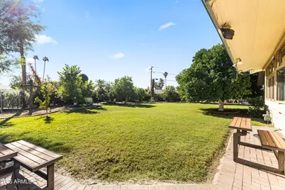 2047 W Cambridge Avenue, Phoenix, AZ 85009 - Photo 36