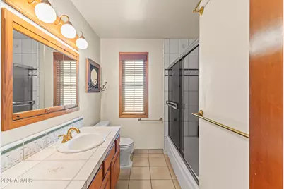 2047 W Cambridge Avenue, Phoenix, AZ 85009 - Photo 18