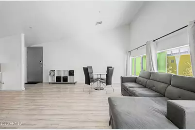 1111 W University Drive #2020, Tempe, AZ 85281 - Photo 2