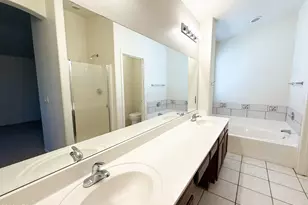 11184 W Palm Ln, Avondale, AZ 85392 - Photo 10