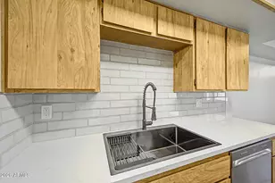 4733 W Bethany Heights Dr, Glendale, AZ 85301 - Photo 8