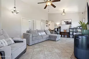 2910 N Villas Ln, Chandler, AZ 85224 - Photo 8