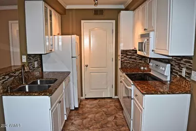 1701 E Colter Street #7, Phoenix, AZ 85016 - Photo 4