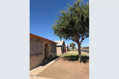 9509 W North Lane #A, Peoria, AZ 85345 - Photo 2
