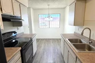 9509 W North Ln, Peoria, AZ 85345 - Photo 10