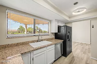 184 S Willow Creek Street, Chandler, AZ 85225 - Photo 14