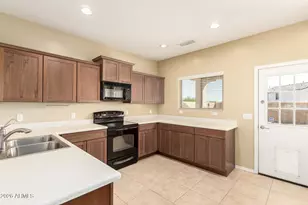 8859 N 181st Ave, Waddell, AZ 85355 - Photo 10