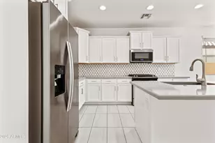 23132 N 126th Ln, Peoria, AZ 85373 - Photo 8