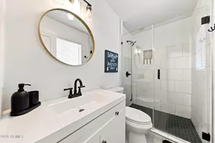 8601 E Thornwood Dr, Scottsdale, AZ 85251 - Photo 22