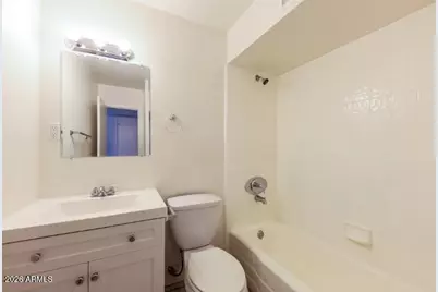 3132 W Surrey Avenue, Phoenix, AZ 85029 - Photo 8
