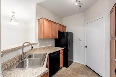 1411 E Orangewood Avenue #105, Phoenix, AZ 85020 - Photo 6