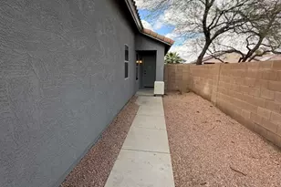 352 W Gascon Rd, San Tan Valley, AZ 85143 - Photo 1