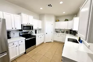 11722 S 205th Ln, Buckeye, AZ 85326 - Photo 2