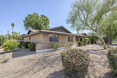 1904 E Manhatton Drive, Tempe, AZ 85282 - Photo 1