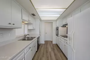 1904 E Manhatton Dr, Tempe, AZ 85282 - Photo 20
