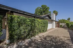 1904 E Manhatton Dr, Tempe, AZ 85282 - Photo 4