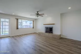 1904 E Manhatton Dr, Tempe, AZ 85282 - Photo 14