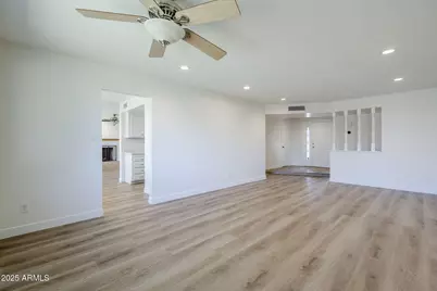 1904 E Manhatton Drive, Tempe, AZ 85282 - Photo 10