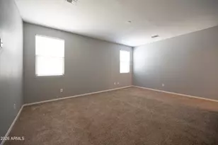 952 S Olympic Dr, Gilbert, AZ 85296 - Photo 14