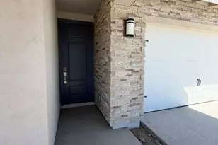 6982 W Pinnacle Vista Dr, Peoria, AZ 85383 - Photo 2