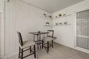10454 W Palmeras Dr, Sun City, AZ 85373 - Photo 24