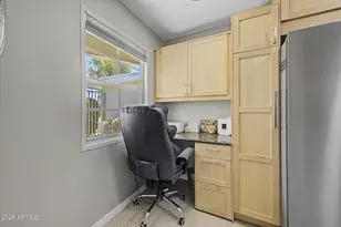 10454 W Palmeras Dr, Sun City, AZ 85373 - Photo 12