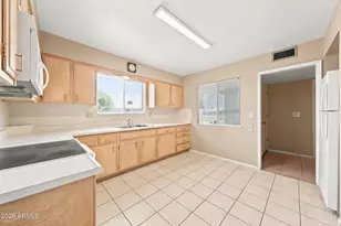10420 W Corte Del Sol Oeste --, Sun City, AZ 85351 - Photo 12
