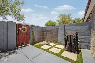 860 N McQueen Rd, Chandler, AZ 85225 - Photo 20