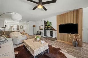 860 N McQueen Rd, Chandler, AZ 85225 - Photo 2