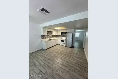 5318 W Turney Avenue #Unit 3, Phoenix, AZ 85031 - Photo 2