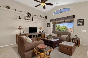 18093 N Canal Dr, Surprise, AZ 85374 - Photo 8