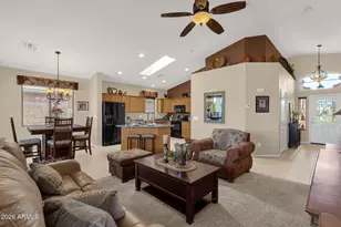 18093 N Canal Dr, Surprise, AZ 85374 - Photo 10