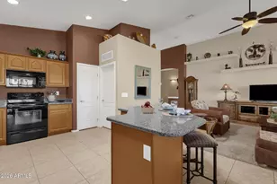 18093 N Canal Dr, Surprise, AZ 85374 - Photo 12