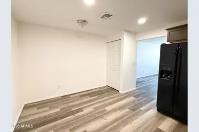 2027 N 66th Drive, Phoenix, AZ 85035 - Photo 8