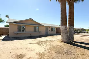 2027 N 66th Dr, Phoenix, AZ 85035 - Photo 2